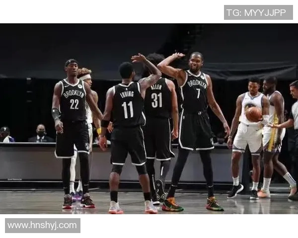 篮网与魔术三节较量精彩纷呈球员表现引人瞩目