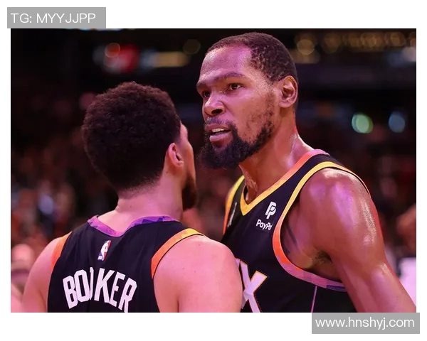 新英格兰队与多伦多队激战正酣谁将赢得这场精彩对决 新英格兰队与多伦多队激战正酣谁将赢得这场精彩对决