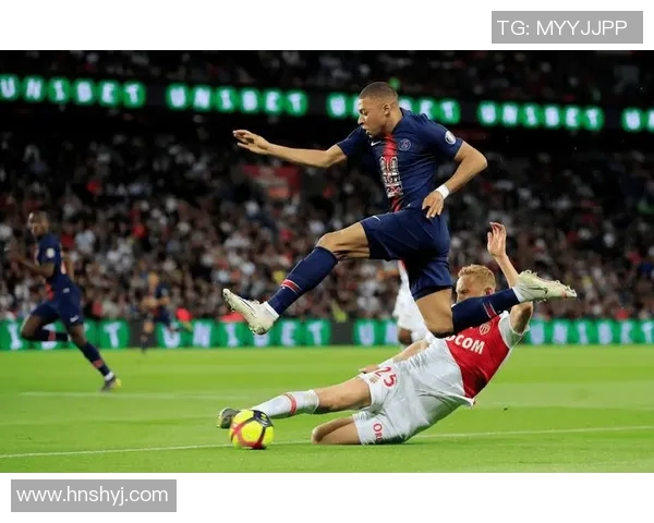 法国与美国足球比赛精彩对决展现两国足球风采与实力较量