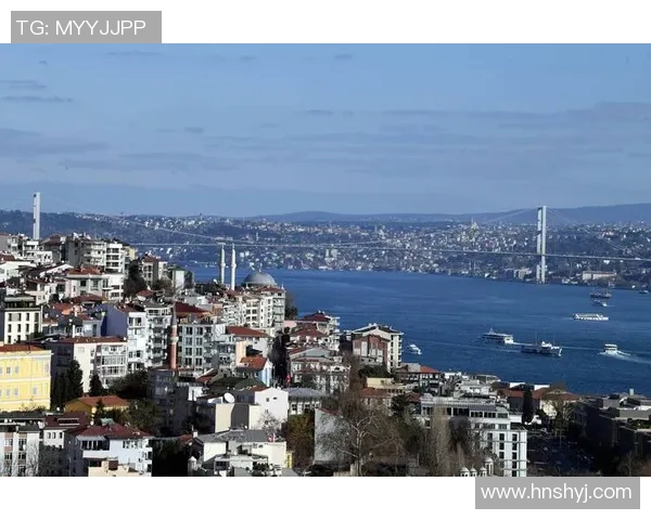 巴黎与伊斯坦布尔精彩对决集锦回顾与分析