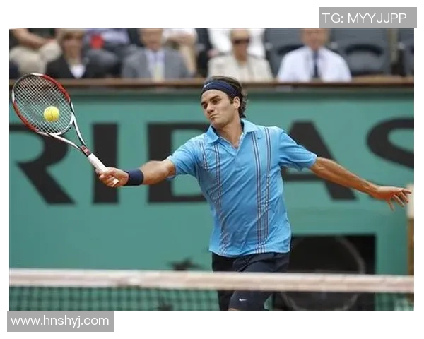 伊斯托明与张择激战正酣谁将赢得这场网球对决的胜利