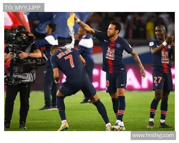 索肖与洛里昂历史交锋回顾及球队发展历程分析