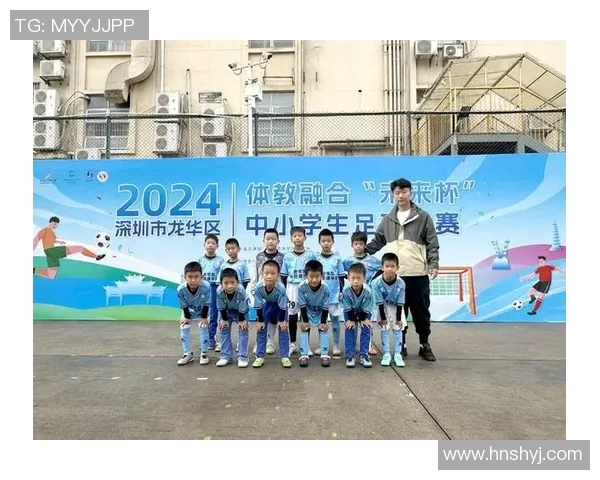 科斯塔引领足球新潮流探讨其在现代足球中的影响与未来发展潜力 科斯塔引领足球新潮流探讨其在现代足球中的影响与未来发展潜力