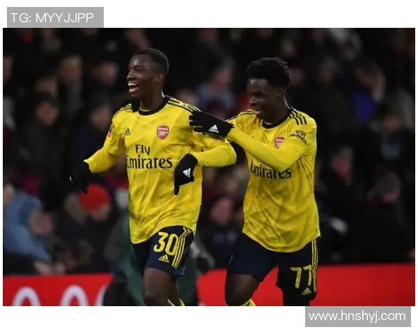 若昂内维斯的足球之路与未来展望：从新星到顶级球员的成长历程