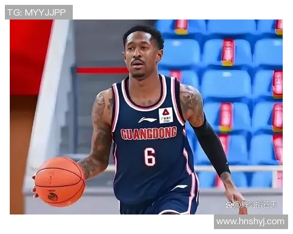 马尚布鲁克斯的篮球之路：从新秀到联盟明星的成长历程与挑战