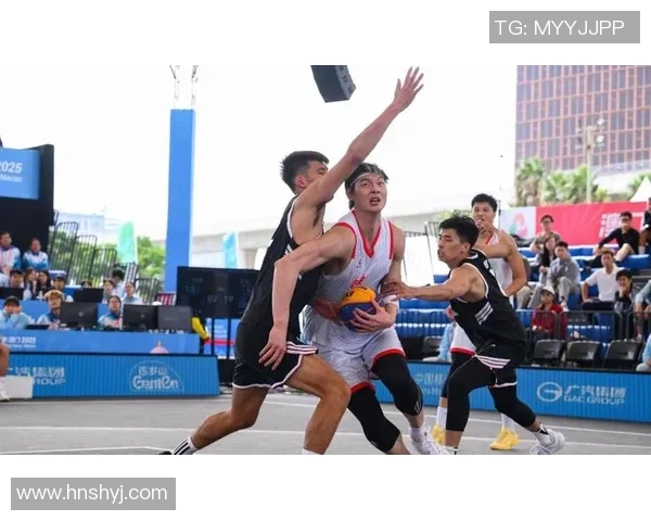 明星篮球实战：聚焦明星球员的竞技魅力与团队协作的完美结合